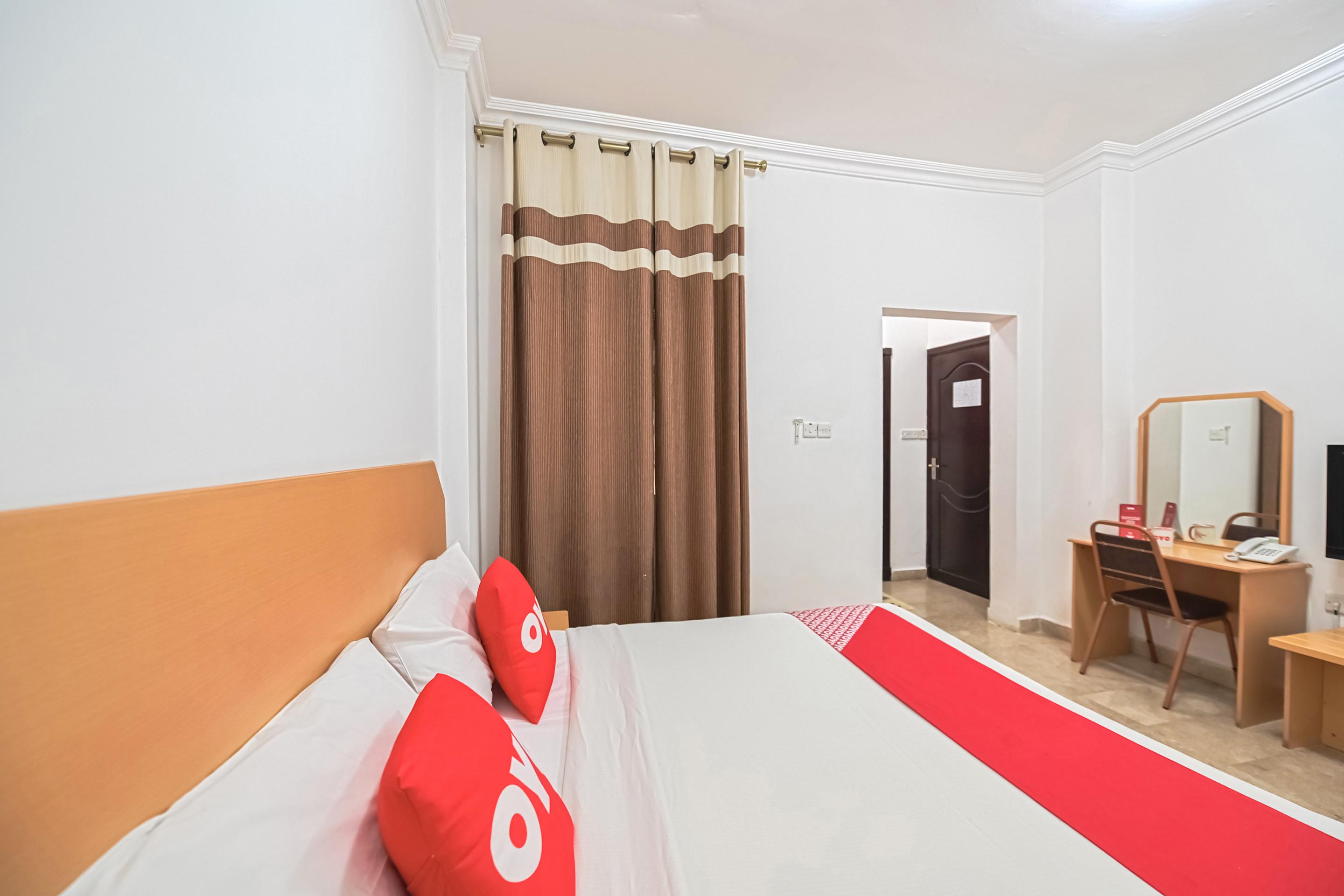 Majestic Hotel Wādī Kabīr Eksteriør billede