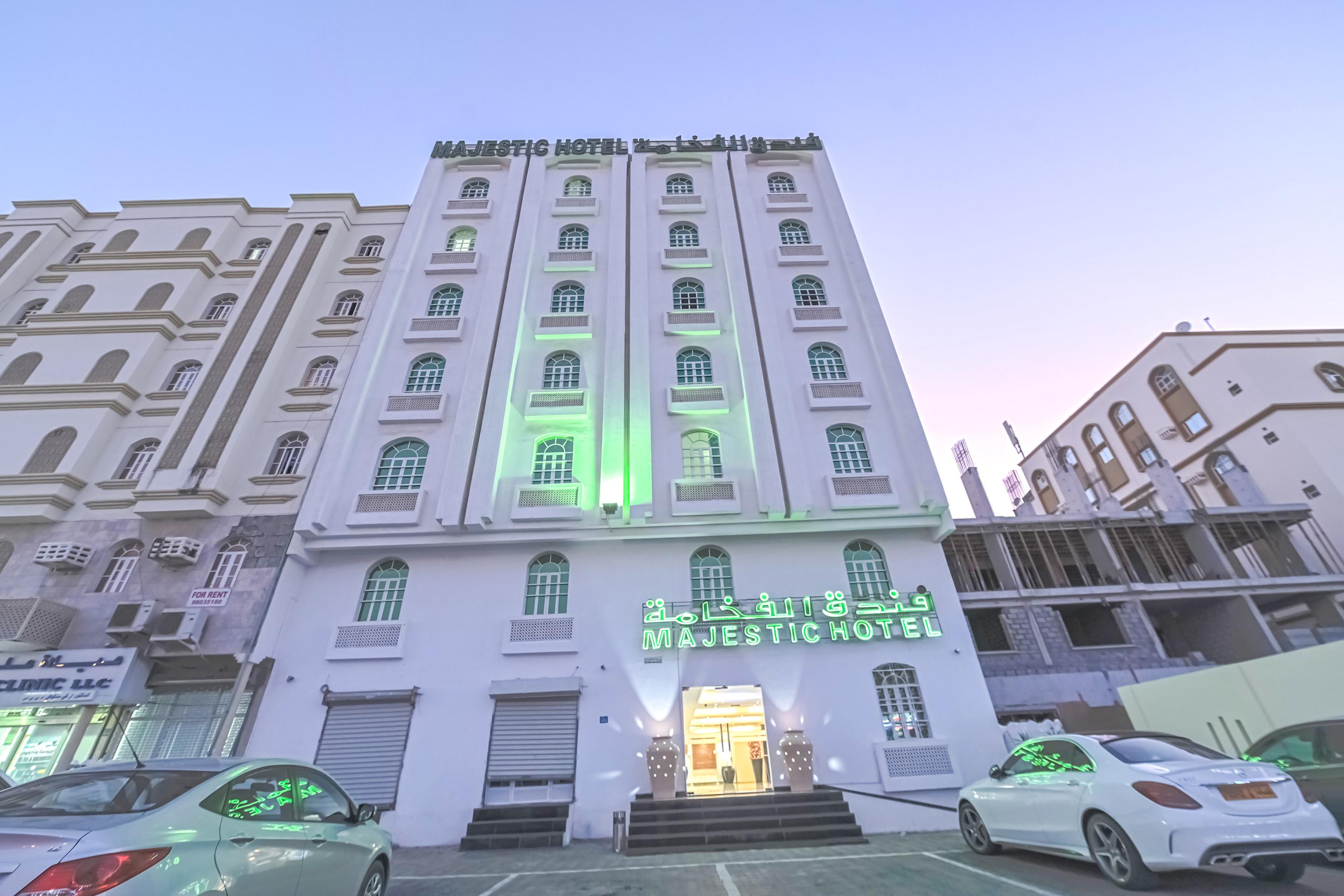 Majestic Hotel Wādī Kabīr Eksteriør billede