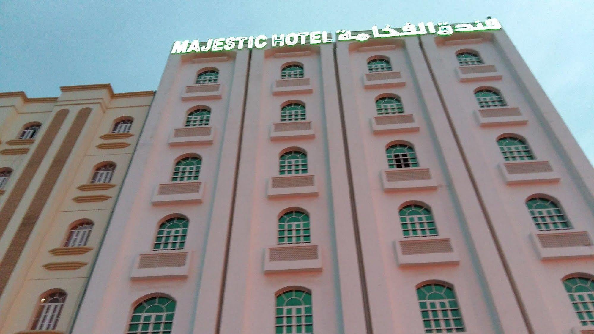 Majestic Hotel Wādī Kabīr Eksteriør billede